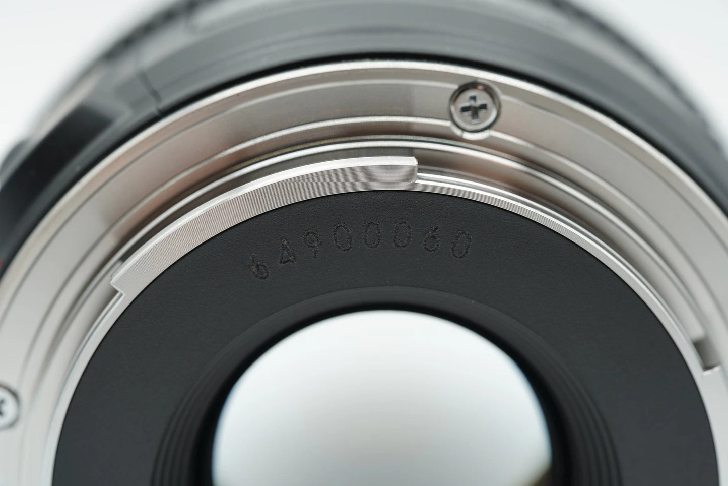 Canon EF 28mm f/1.8 AF USM lens for EF mount #001