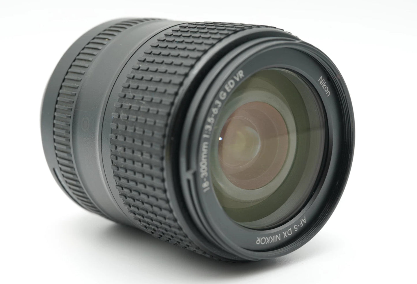 Nikon AF-S DX NIKKOR 18-300mm f/3.5-6.3 G ED VR Lens #002