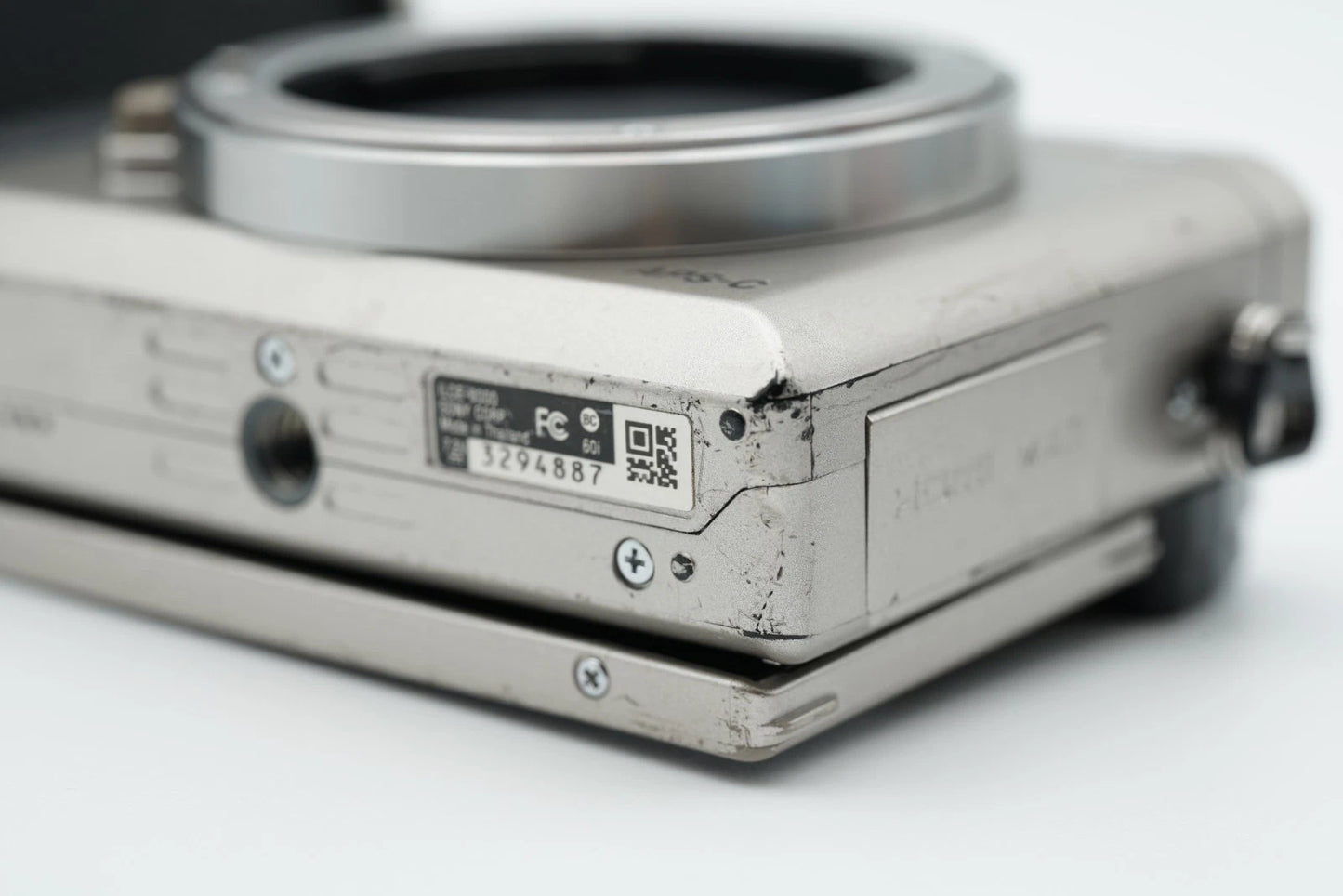 Sony Alpha A6000 ILCE-6000 Digital Camera [SC 26247] silver #016