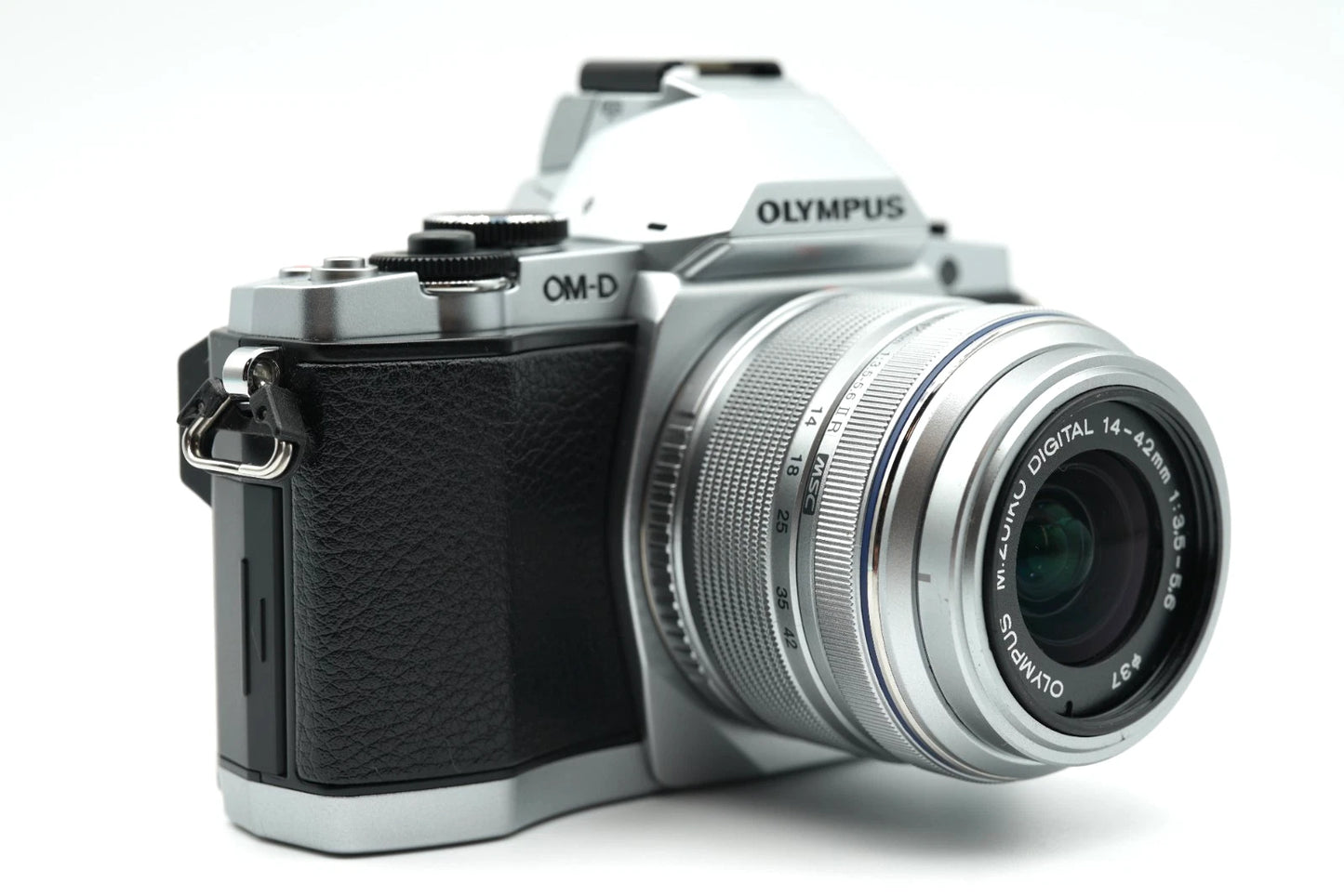 Olympus OM-D E-M5 silver Digital Camera [sc 1909] w 14-42 lens #001
