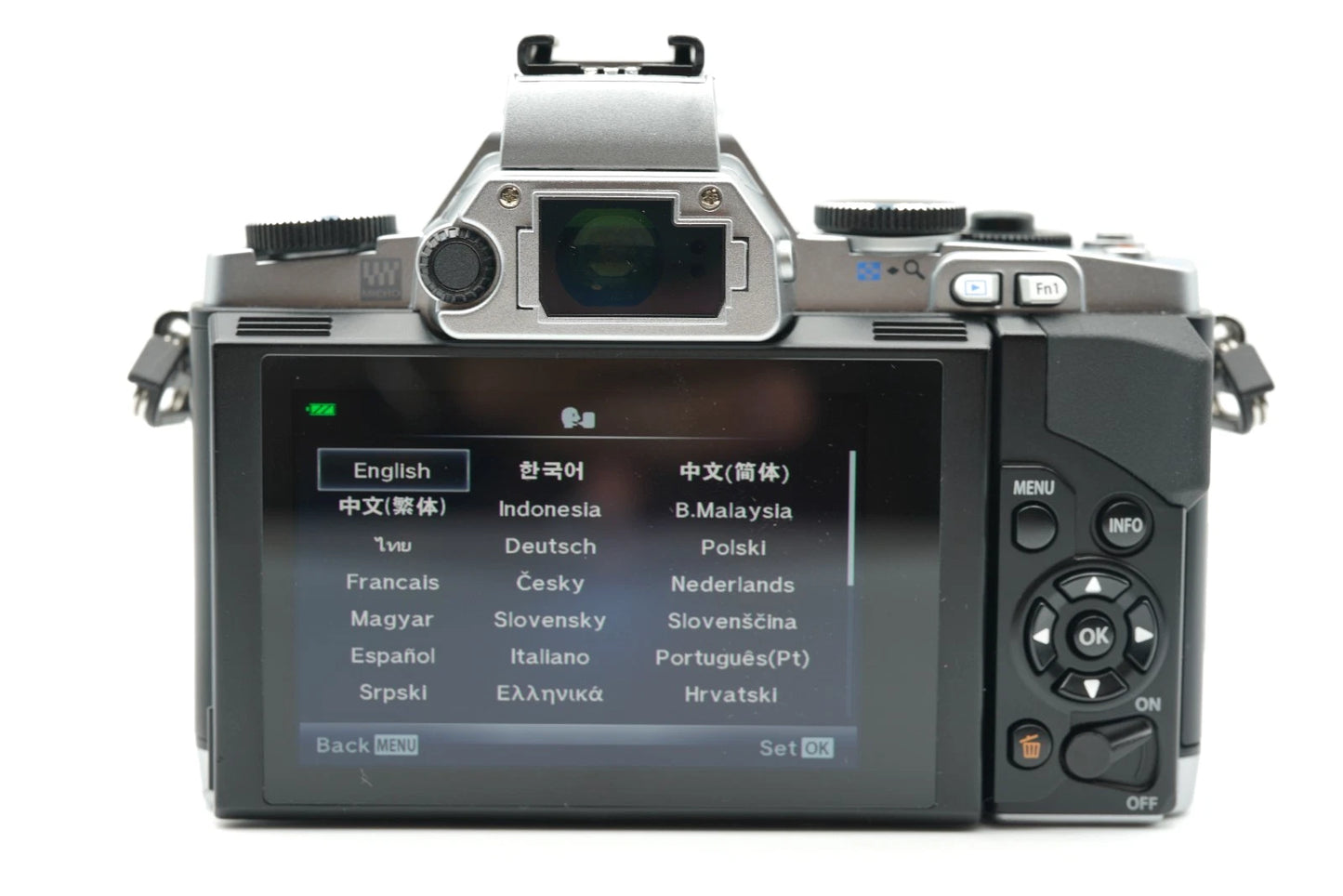 Olympus OM-D E-M5 silver Digital Camera [sc 1909] w 14-42 lens #001