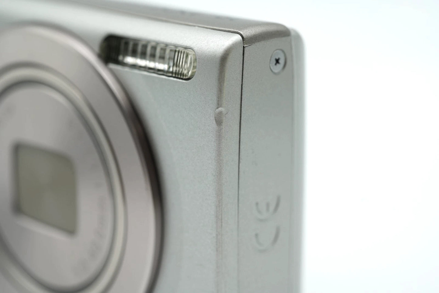 Canon PowerShot IXY 200 ELPH 185 digital Camera 180 Silver #029