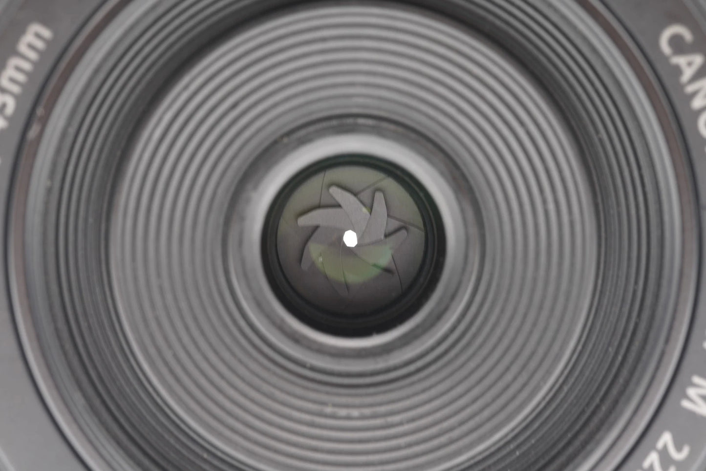 Canon EF-M 22mm F/2 STM AF Lens EOS EF-M Mount #035