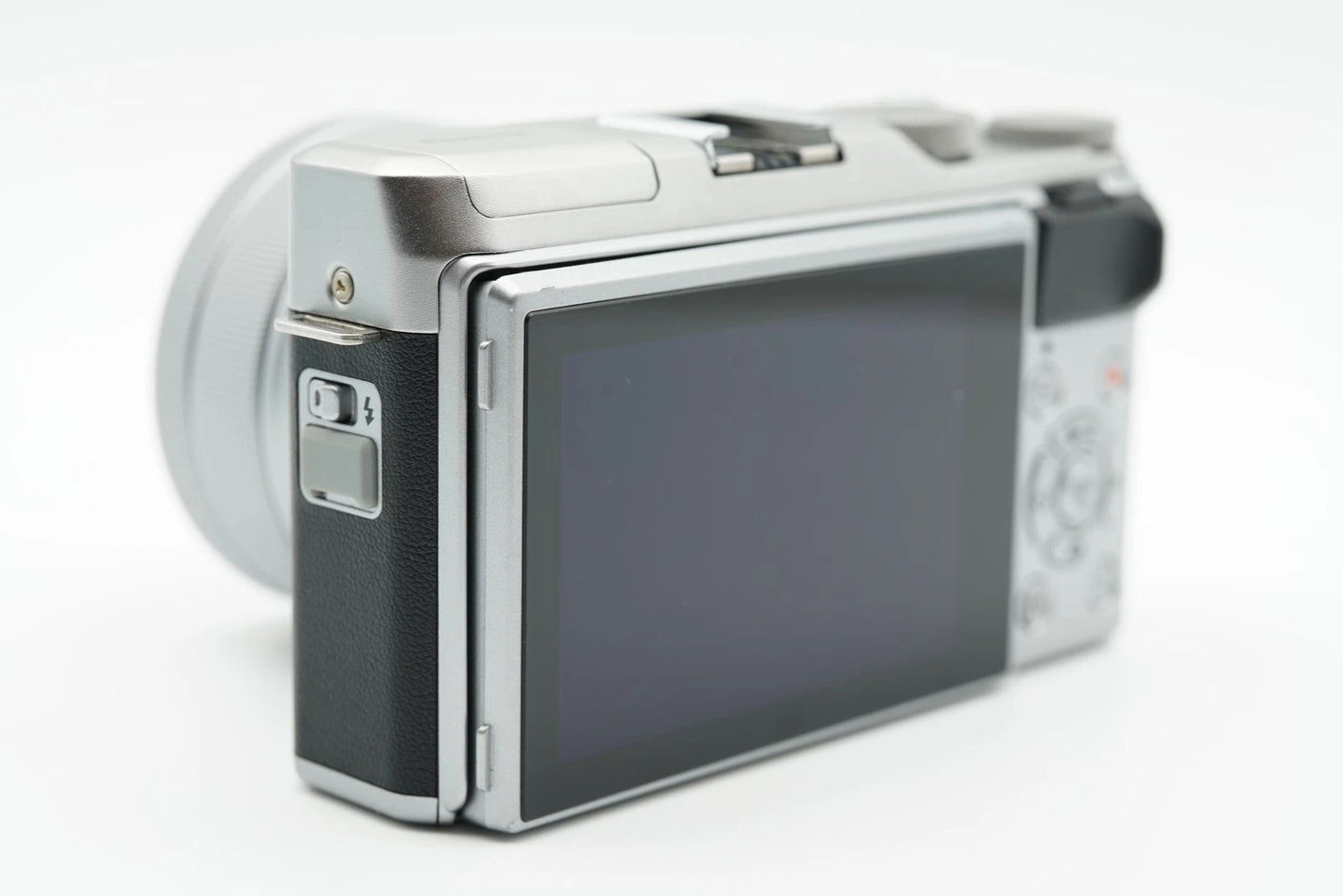 FUJIFILM X-A5 Digital Camera silver w XC 15-45mm lens #011