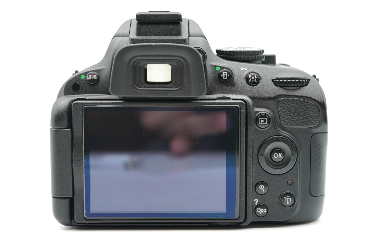 Nikon D5100 SLR Digital Camera [SC 3822] 18-55mm #014