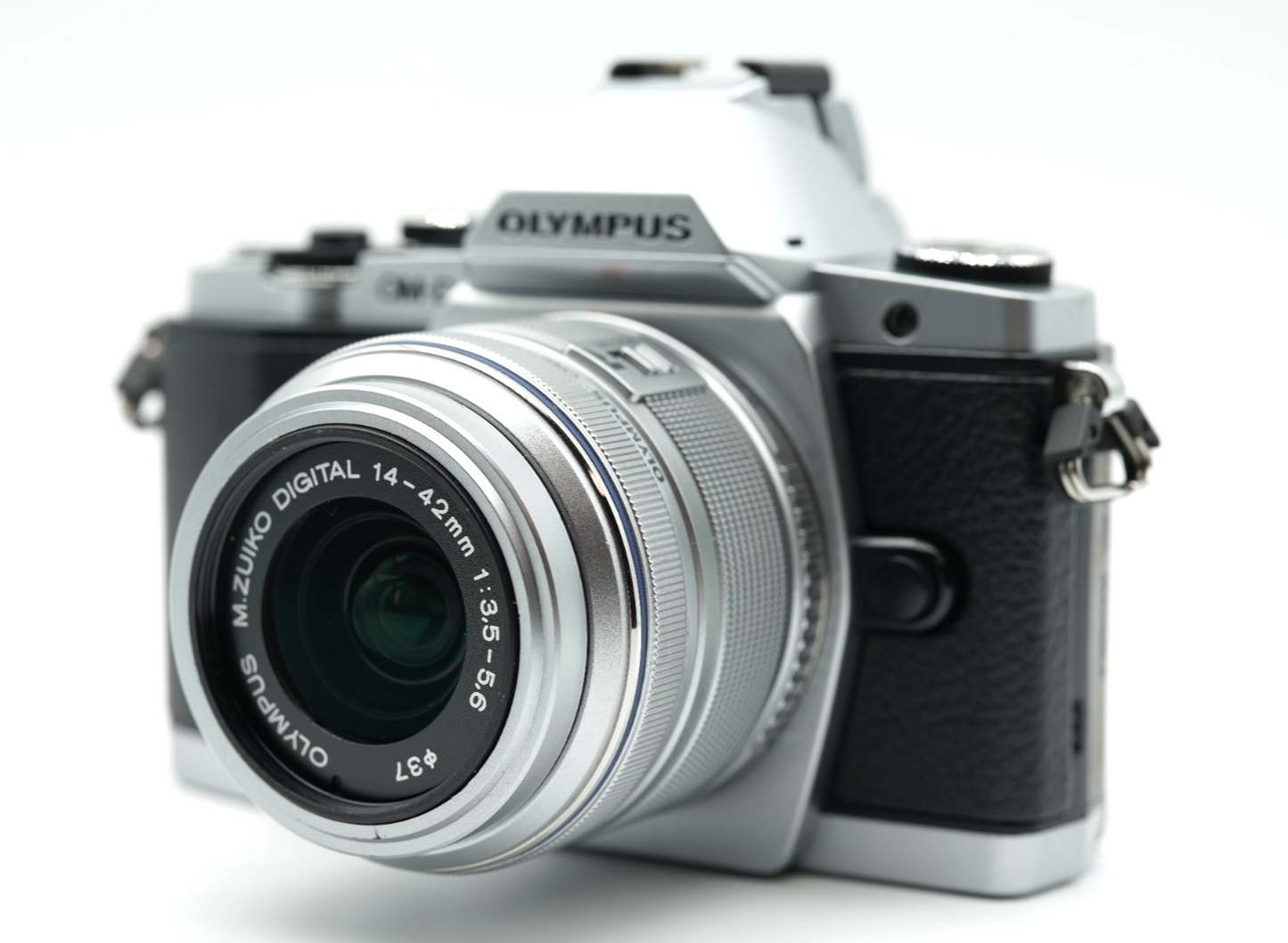 Olympus OM-D E-M5 silver Digital Camera [sc 1909] w 14-42 lens #001