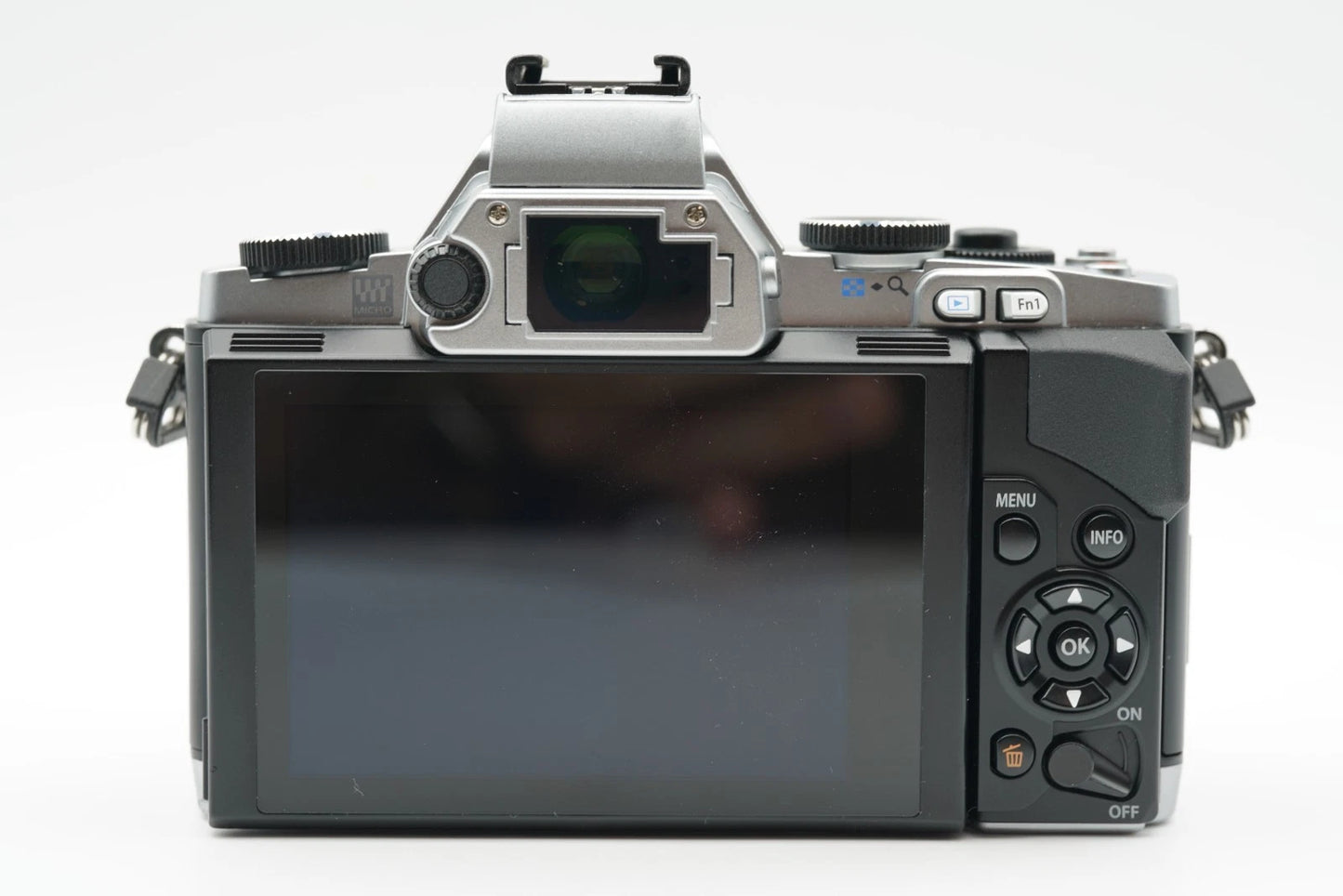 Olympus OM-D E-M5 silver Digital Camera [sc 1909] w 14-42 lens #001