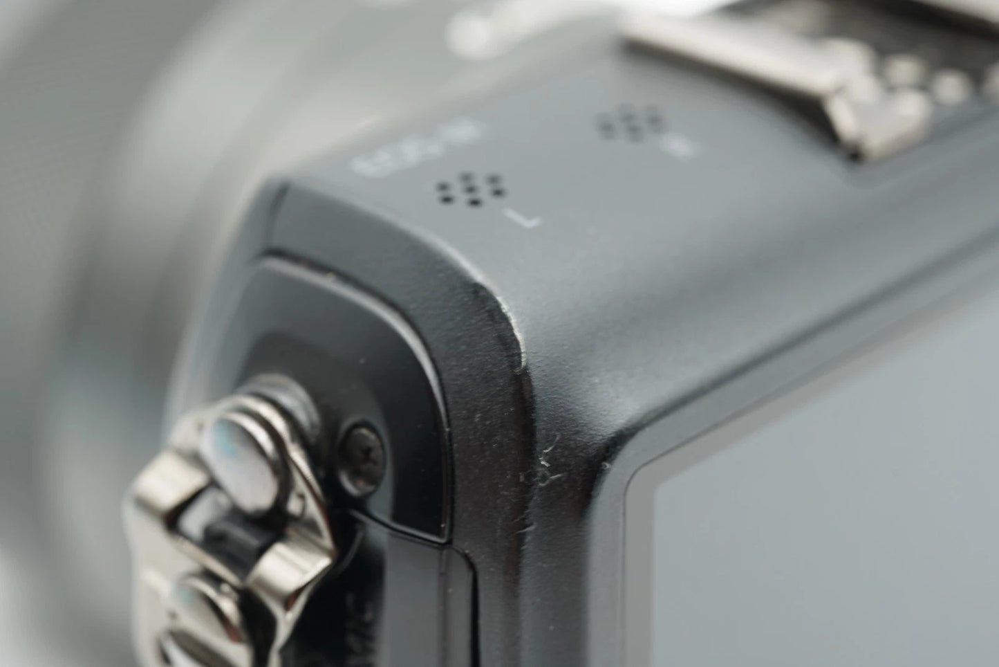 Canon EOS M black Digital Camera w 18-55mm lens #009