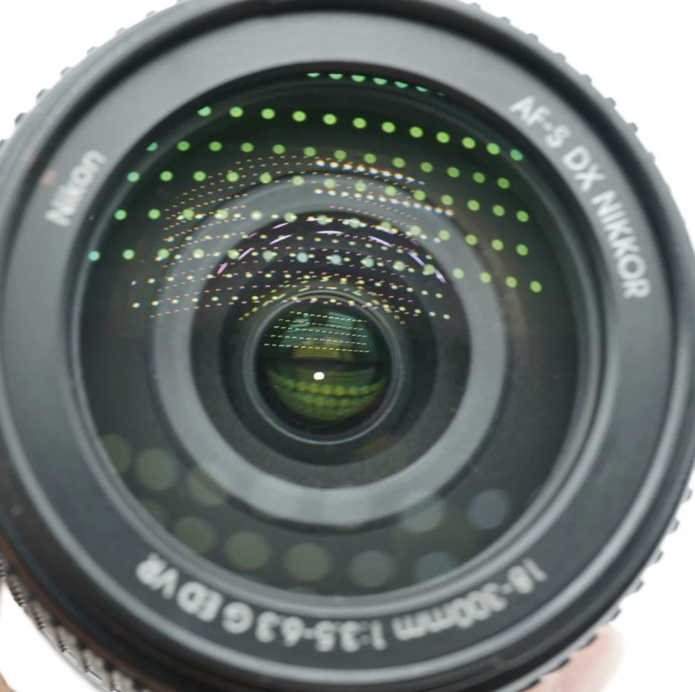Nikon AF-S DX NIKKOR 18-300mm f/3.5-6.3 G ED VR Lens #002