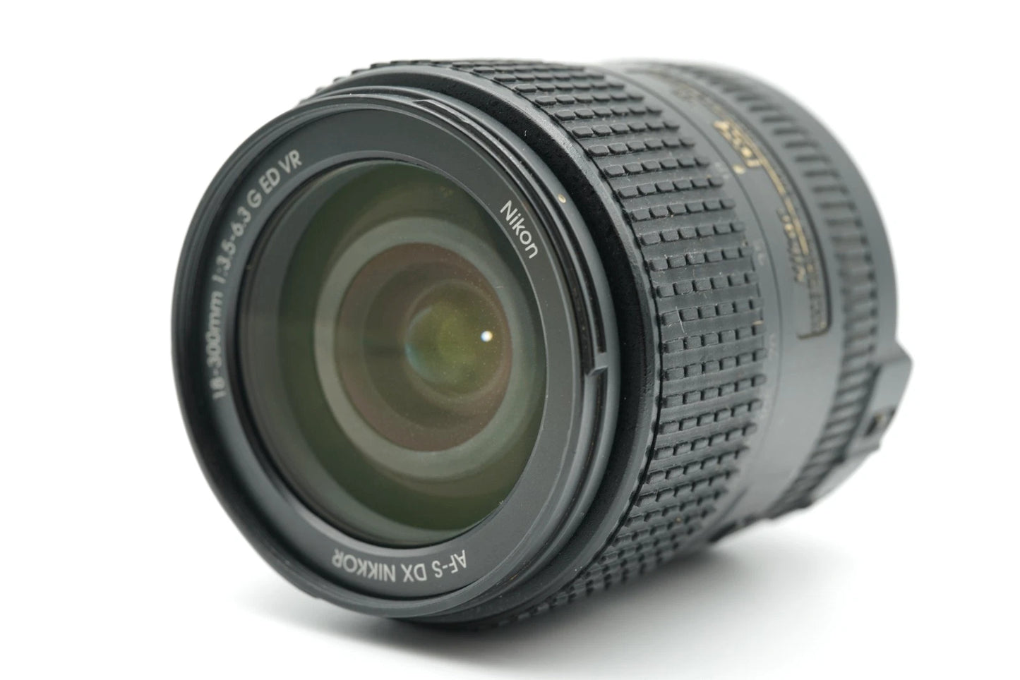 Nikon AF-S DX NIKKOR 18-300mm f/3.5-6.3 G ED VR Lens #002