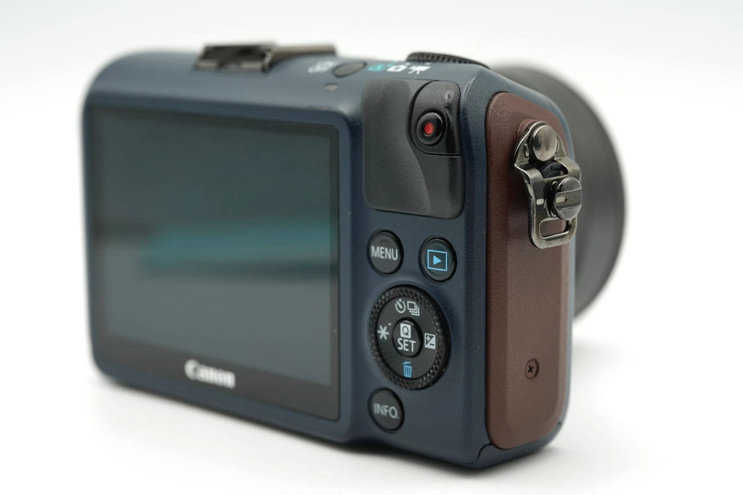 Canon EOS M Bay blue Digital Camera w 18-55mm lens #010