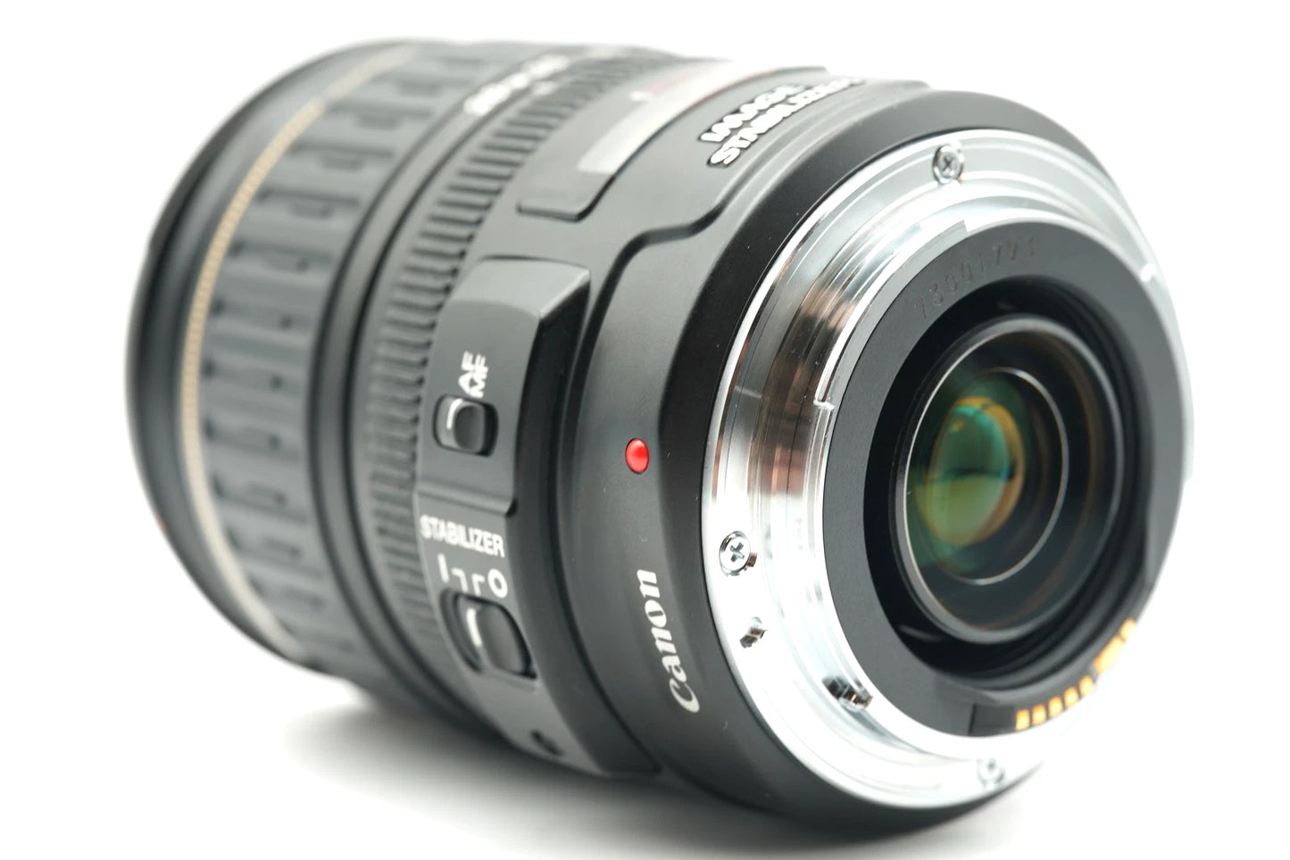 Canon EF 28-135mm f/3.5-5.6 IS USM Standard Zoom lens #001