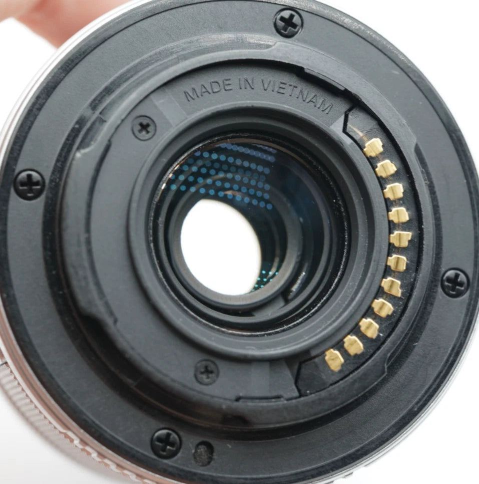 Olympus OM-D E-M5 silver Digital Camera [sc 1909] w 14-42 lens #001