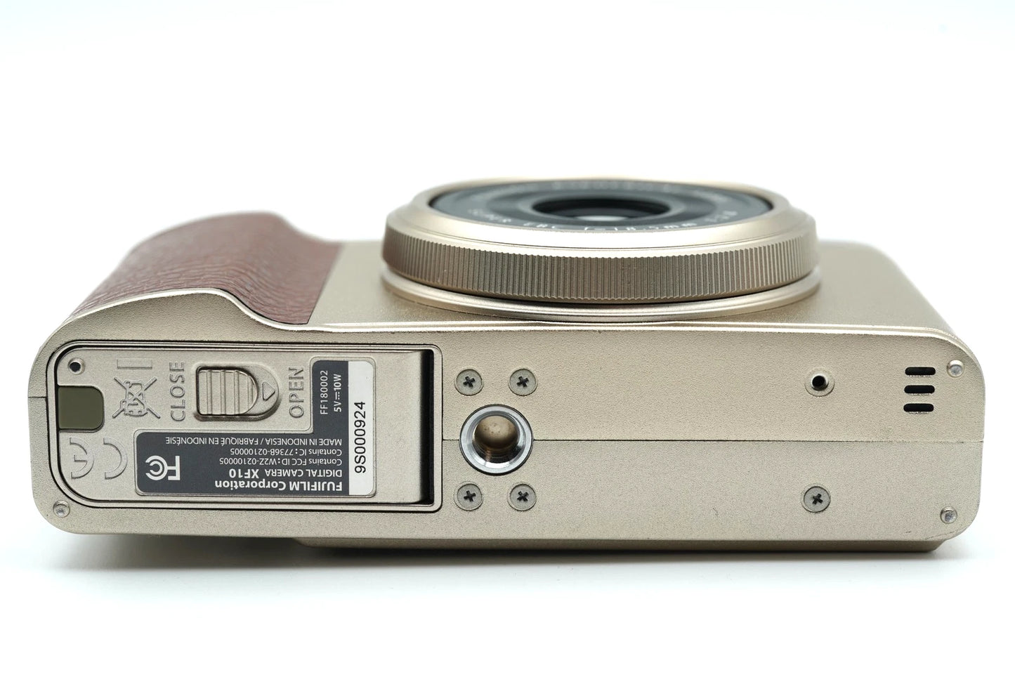 Fujifilm Fuji XF10 XF-10 Gold Compact Digital Camera zoom #001