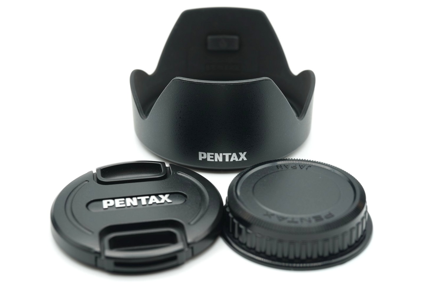 PENTAX SMC DA 18-135mm f/3.5-5.6 ED AL IF DC WR zoom lens #001
