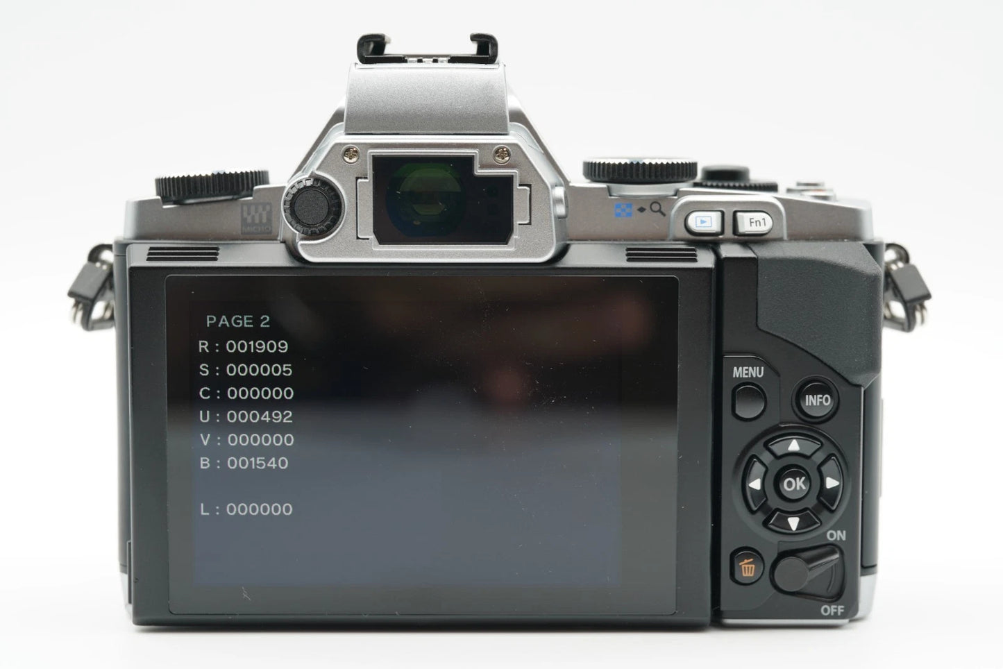 Olympus OM-D E-M5 silver Digital Camera [sc 1909] w 14-42 lens #001